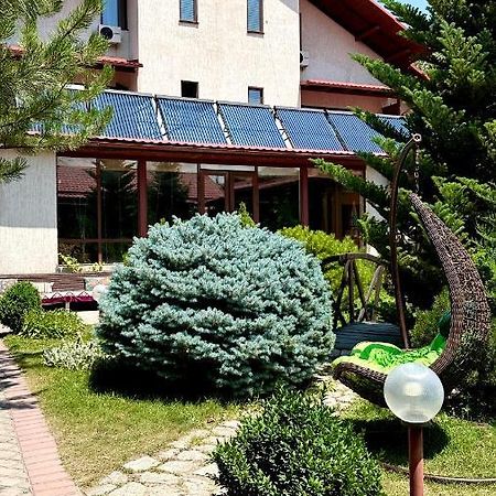 Tian-Shan Hotel Bishkek Exterior foto